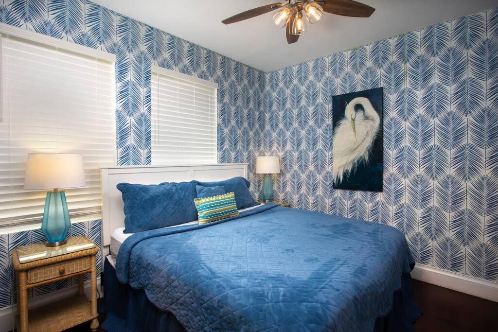 Duval Street Suite With Pool キーウェスト エクステリア 写真