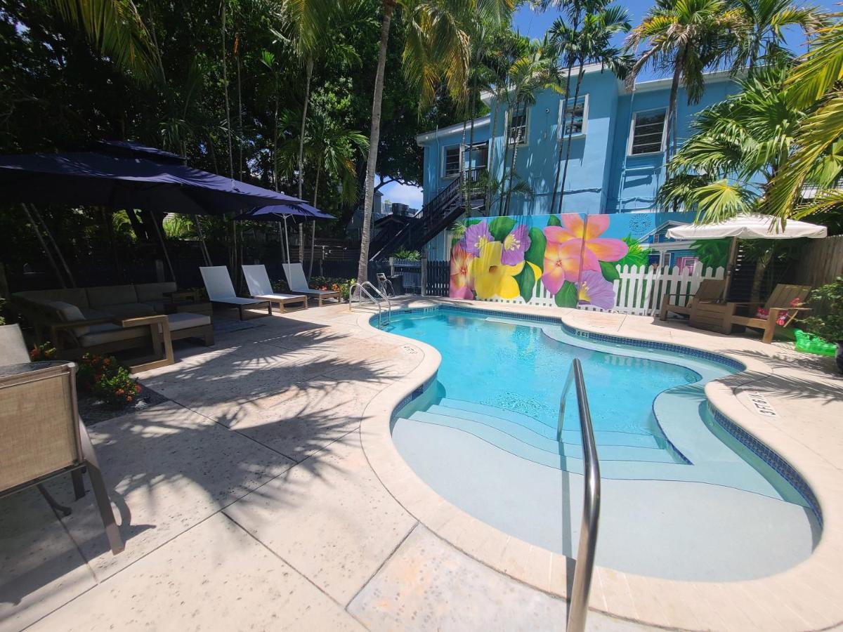 Duval Street Suite With Pool キーウェスト エクステリア 写真