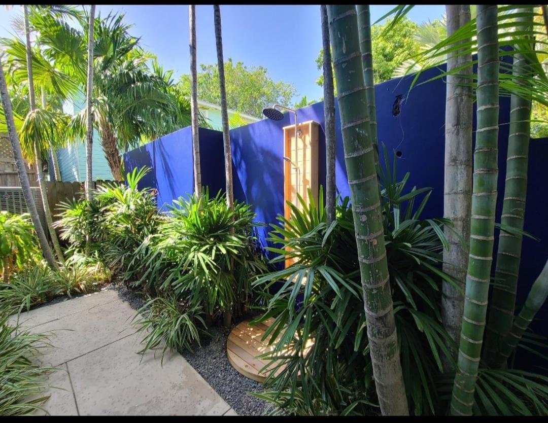 Duval Street Suite With Pool キーウェスト エクステリア 写真